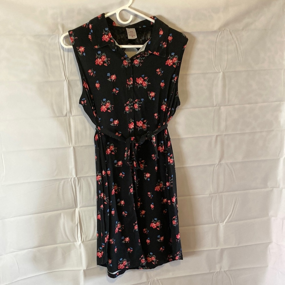 No boundaries floral cut off dress